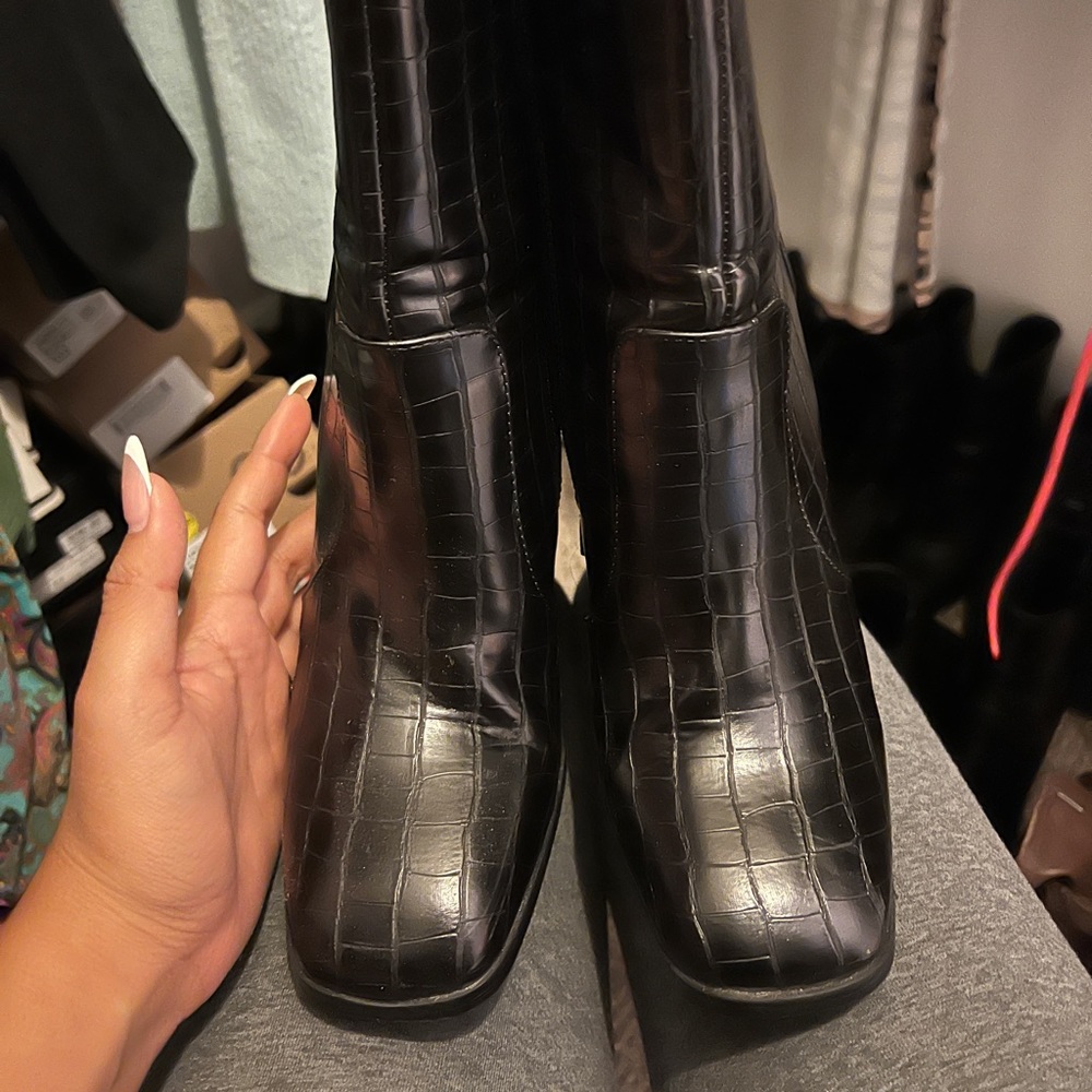 Black boots